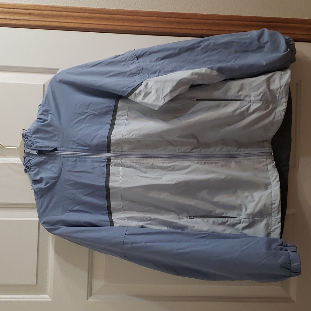 Women's Columbia 2 tone blue jacket